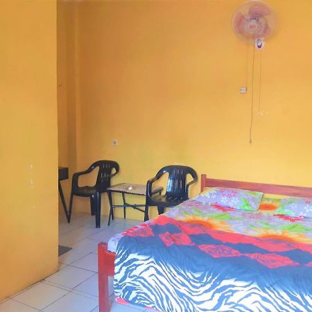 Spot On 2969 Hotel Citra Ayu Labuhan Εξωτερικό φωτογραφία