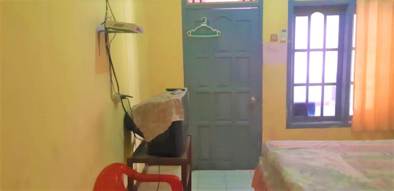 Spot On 2969 Hotel Citra Ayu Labuhan Εξωτερικό φωτογραφία