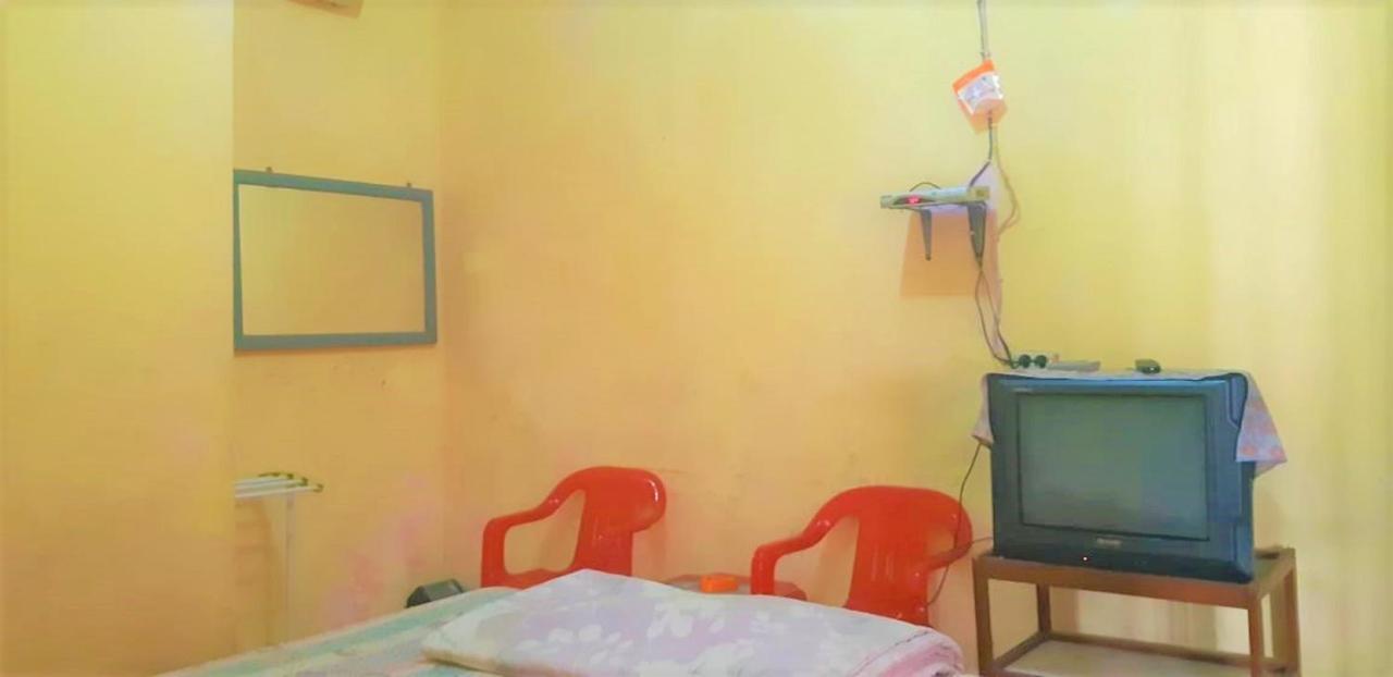 Spot On 2969 Hotel Citra Ayu Labuhan Εξωτερικό φωτογραφία