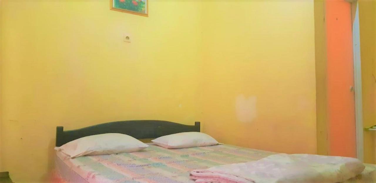 Spot On 2969 Hotel Citra Ayu Labuhan Εξωτερικό φωτογραφία